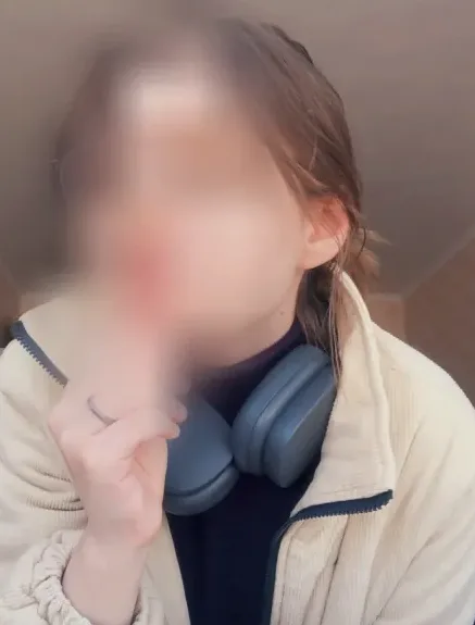 Clara, 19 años